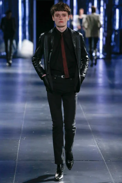 Look 9